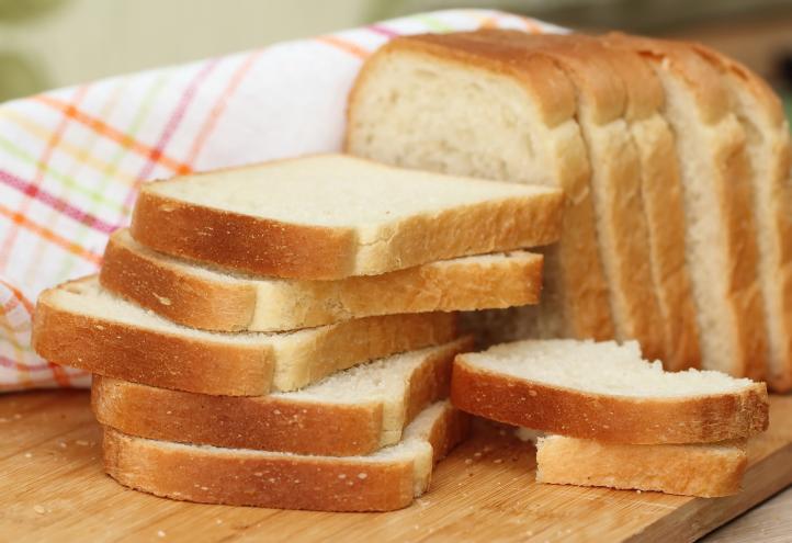 Cercetătorii britanici lucrează la o pâine albă sănătoasă