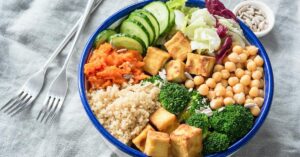 Dietele vegane reduc riscul de a dezvolta cancer și boli de inimă
