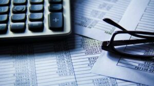 Cum rămâne cu ținta de 5% pentru deficitul bugetar