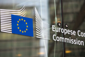 Comisia distribuie 1.475 de permise de călătorie tinerilor români în cadrul programului DiscoverEU