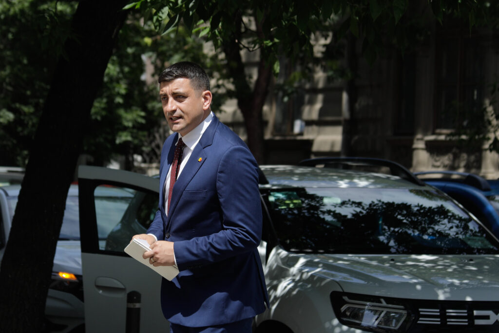 Simion,anchetat pentru instigare la fasificarea semnăturilor pentru depunerea unei candidaturi la PE
