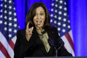 DEZBATERE Trump – Biden / Cum a văzut Kamala Harris „prestația” președintelui american / „Început lent” și „final puternic”
