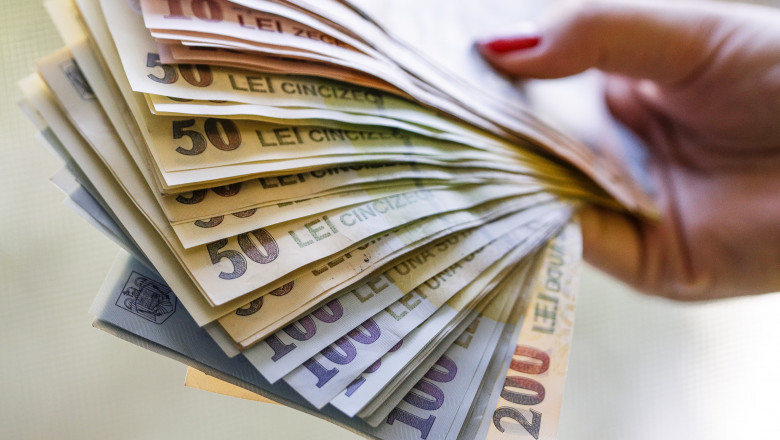 Băncile au început să reducă din marjele de câştig