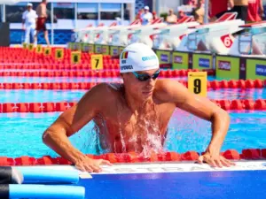Popovici s-a calificat la Campionatele de nataţie de la Belgrad