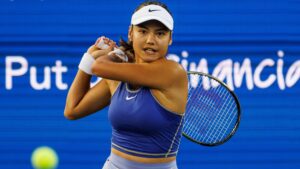 Emma Răducanu a obținut calificarea în sferturile turneului WTA
