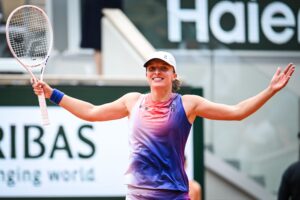 Iga Swiatek e prima finalistă la Roland Garros