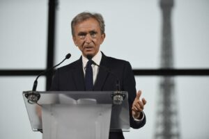 Cine este Bernard Arnault, cel mai bogat om din lume?