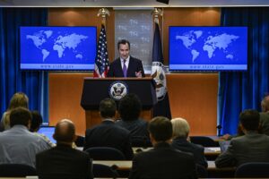 SUA așteaptă explicații din partea Israelului după atacul asupra unei școli /Washingtonul avertizează asupra riscurilor atragerii IRANULUI în conflict