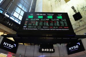 Fed menține nivelul dobânzilor în SUA /Inflația a scăzut ușor, dar rămâne „ridicată”, pe fondul situației economice ”INCERTE”