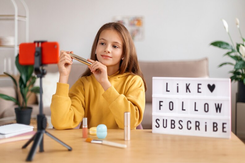 Copiii influenceri primesc partea lor din bani
