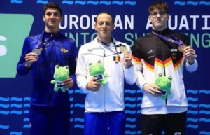 România ia aur la Campionatul European de înot