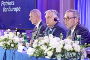 Fidesz nu rămâne neafiliat în Parlamentul European