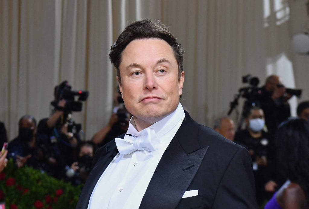 Elon Musk spune că X își va retrage operațiunile din Brazilia