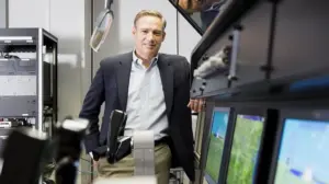 Boeing are un nou șef după demisia lui Dave Calhoun