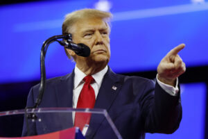 Trump dezvăluie că a câștigat 300.000 de dolari