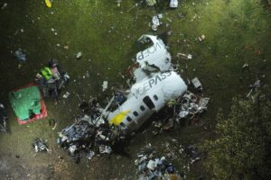 O filmare cu prăbușirea avionului în Sao Paulo circulă pe rețelele de socializare/Autoritățile au reușit să recupereze cutia neagră