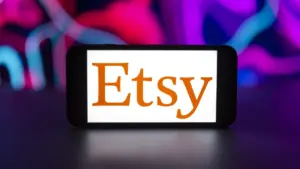 Etsy și-a schimbat politica privind nuditatea și conținutul sexual