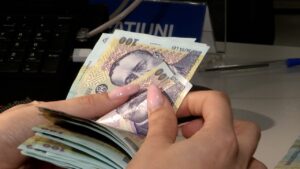 51.100 de tineri investesc într-un fond de pensii facultative