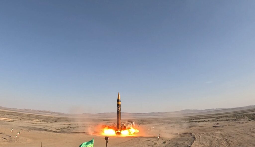 Iran: programul nuclear merge înainte