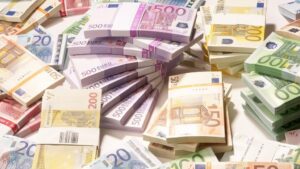 Ministerul Finanţelor a împrumutat 5 miliarde de euro