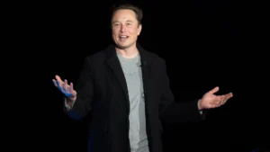 Elon Musk a lucrat ilegal în Statele Unite ale Americii