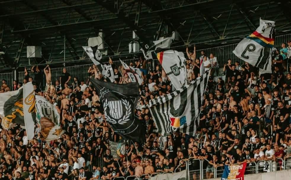 U Cluj le-a trimit studenților broșuri cu înjurături și mesaje rasiste