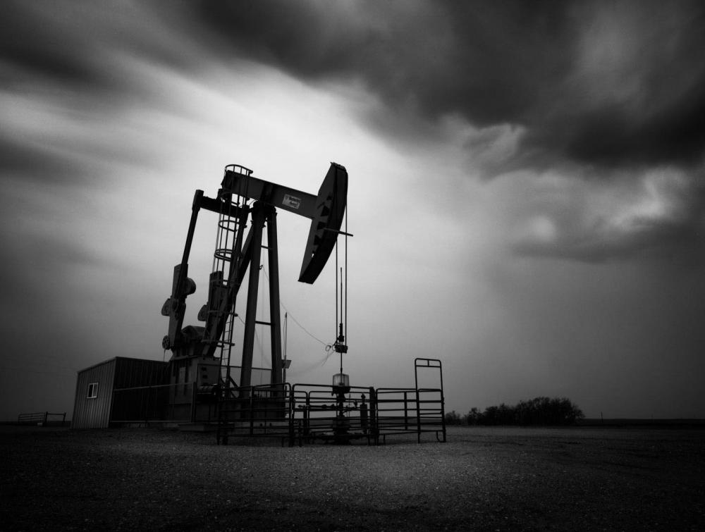 Prețul petrolului a crescut cu 4% în SUA în urma atacului Iranului