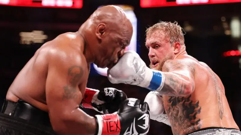 Jake Paul l-a învins pe dublul campion, Mike Tyson