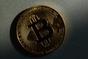 Bitcoin a atins 91.110 de dolari