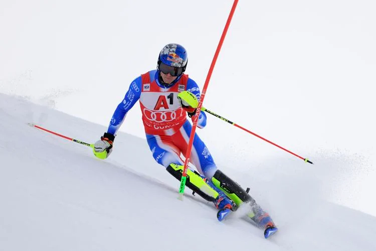 Campionul olimpic Clement Noel a obținut a doua victorie