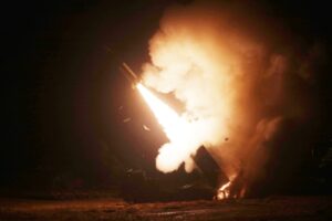 RĂZBOI în Orientul Mijlociu, ziua 607. Rachete lansate din Siria și Yemen asupra Israelului