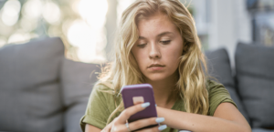 Cum influențează conținutul online sănătatea mintală