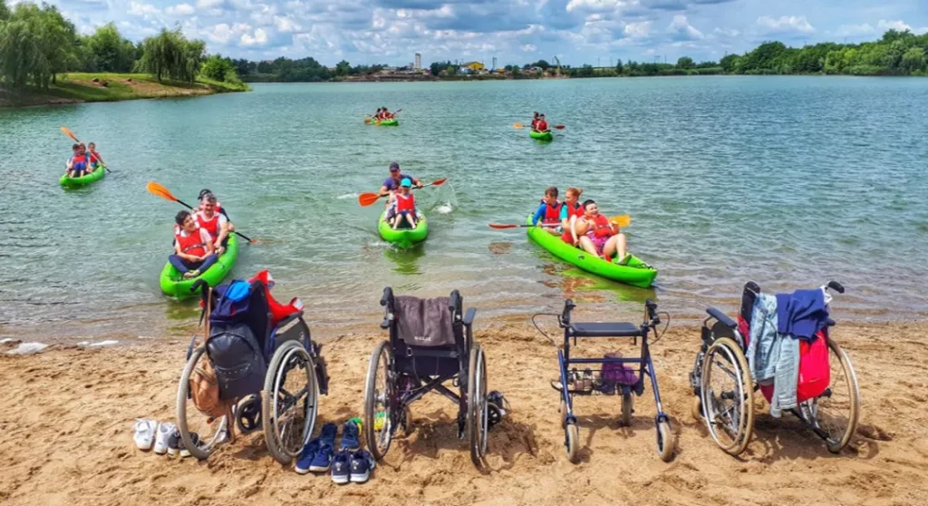 Asociația Caiac Smile împarte bucurie persoanelor cu dizabilități