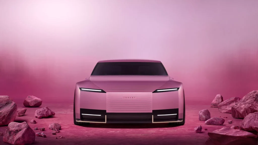 Jaguar a dezvăluit noul concept de mașină electrică, Type 00