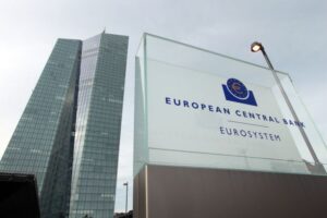 Banca Central Europeană taie din nou ratele dobânzilor