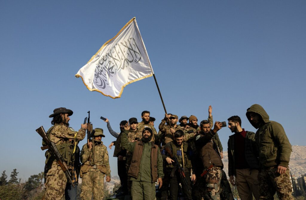 Principalul aliat al SUA în Siria PIERDE teren în fața rebelilor susținuți de Turcia