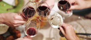 Care sunt beneficiile consumului moderat de vin