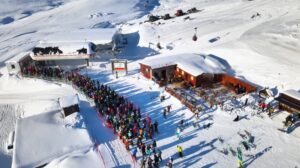 Pârtiile din Sinaia sunt extrem de aglomerate
