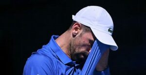 Djokovic a fost huiduit de fanii de la Australian Open