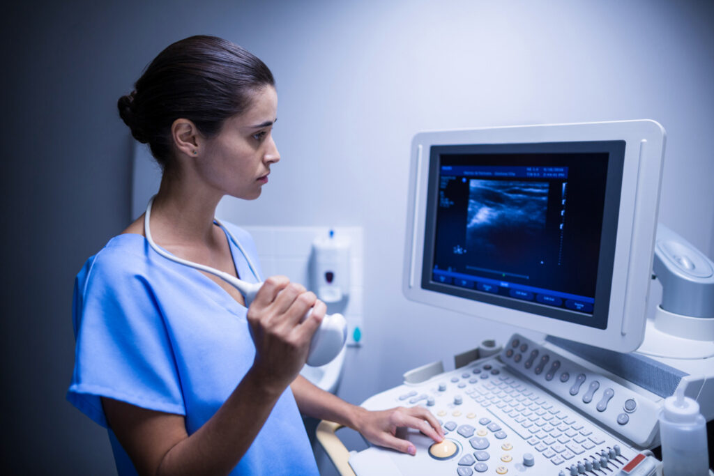 Ecografia 3D: Cum revolutioneaza monitorizarea sarcinii si diagnosticarea medicala?