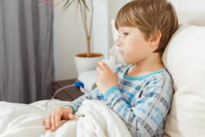 Virusul sincțial respirator poate agrava starea de sănătate a copiilor