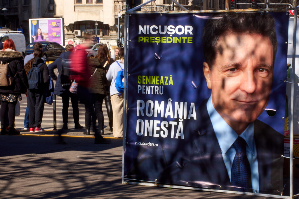 Politico: Matematicianul român care încearcă să-i împiedice pe Putin și Trump să distrugă Occidentul