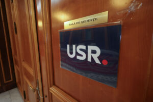 Cum împarte USR bugetul de campanie după retragerea sprijinului politic pentru Elena Lasconi