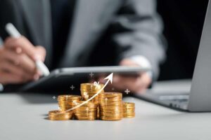 Salariul mediu net se triplează, dar românii nu simt avansul