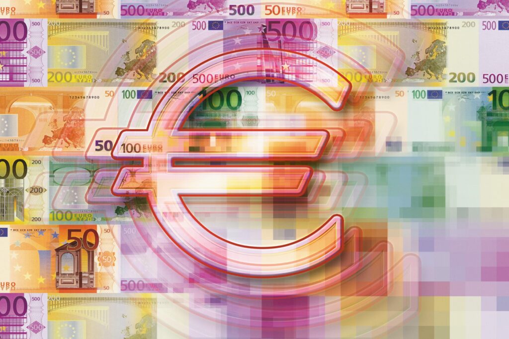 Moneda euro și obligațiunile germane devin elemente de siguranță, în contextul tensiunilor generate de Trump