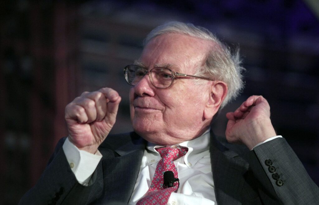 Warren Buffet obține profituri, în timp ce alți investitori au pierderi substanțiale, pe fondul fluctuațiilor burselor