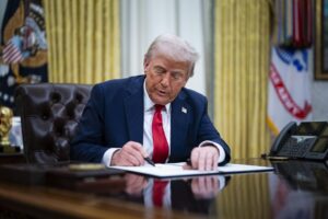 Secretarul pentru Comerţ al SUA explică de ce Donald Trump a impus tarife unor insule locuite doar de PINGUINI