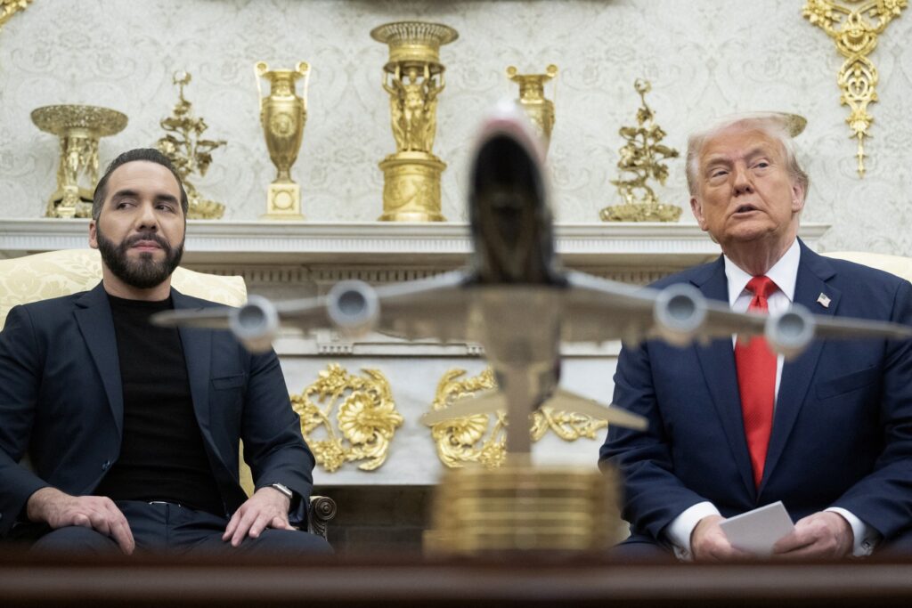 Trump cere oprirea imediată a războiului din Ucraina /Liderul SUA îi acuză pe Biden, Zelenski și Putin