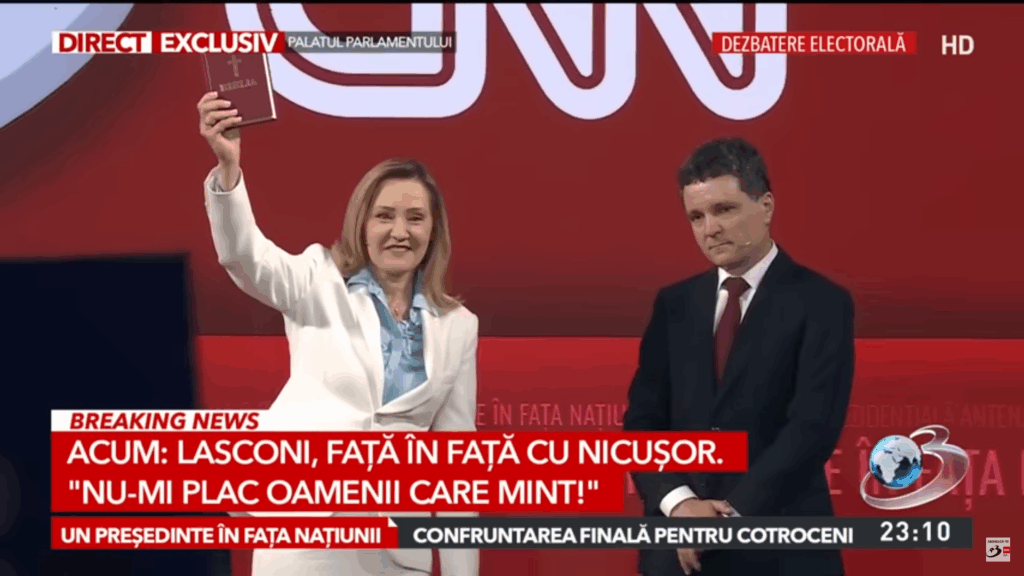 Jur pe Biblie! Trei Doamne și toate trei!