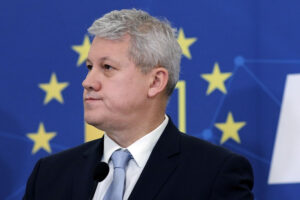 Cătălin Predoiu, numit premier interimat de Ilie Bolojan